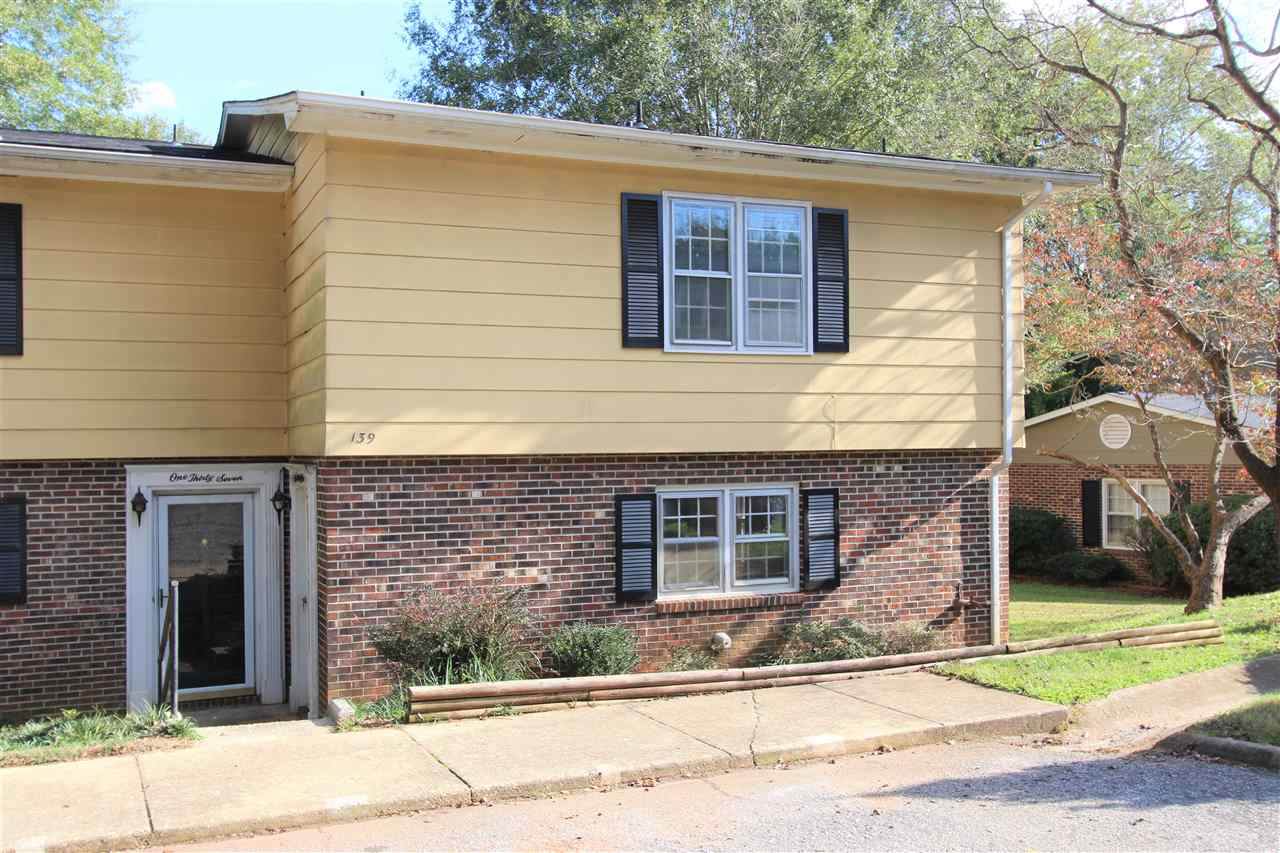 139 Fernridge Drive - Photo 1