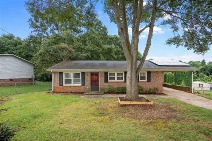 311 Scenic Drive - Photo 1