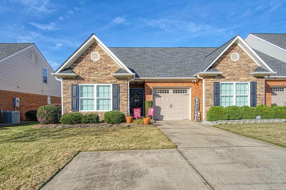 156 Middleton Park Ln - Photo 1