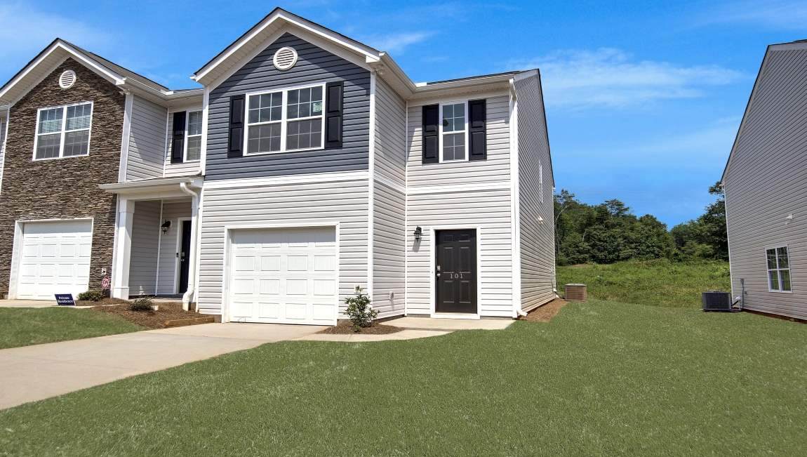 1571 Katherine Court - Photo 1