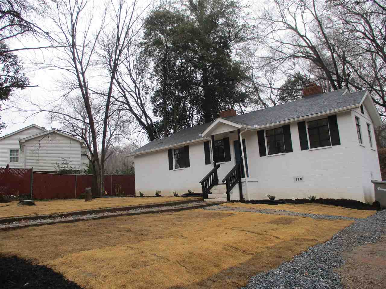 200 Carolina - Photo 1