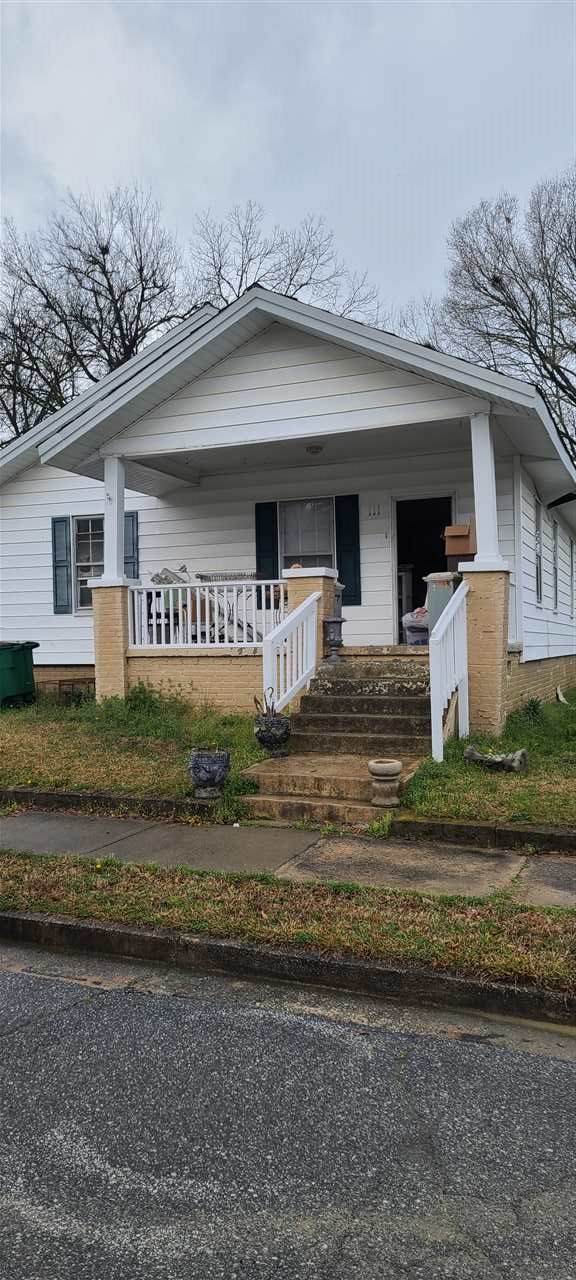 111 Gordon - Photo 1