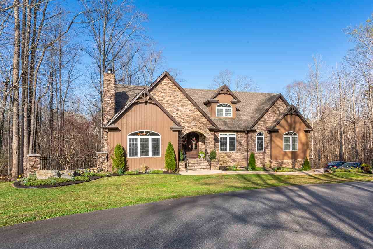 129 Overbrook Cir - Photo 1