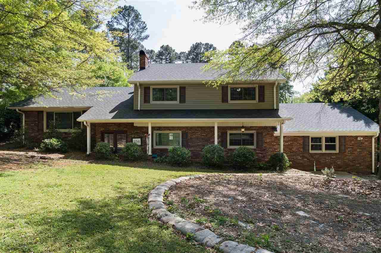 256 Winfield Drive - Photo 1