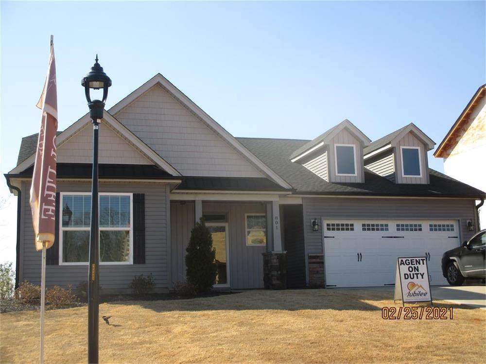801 Castlewood Lane - Photo 1