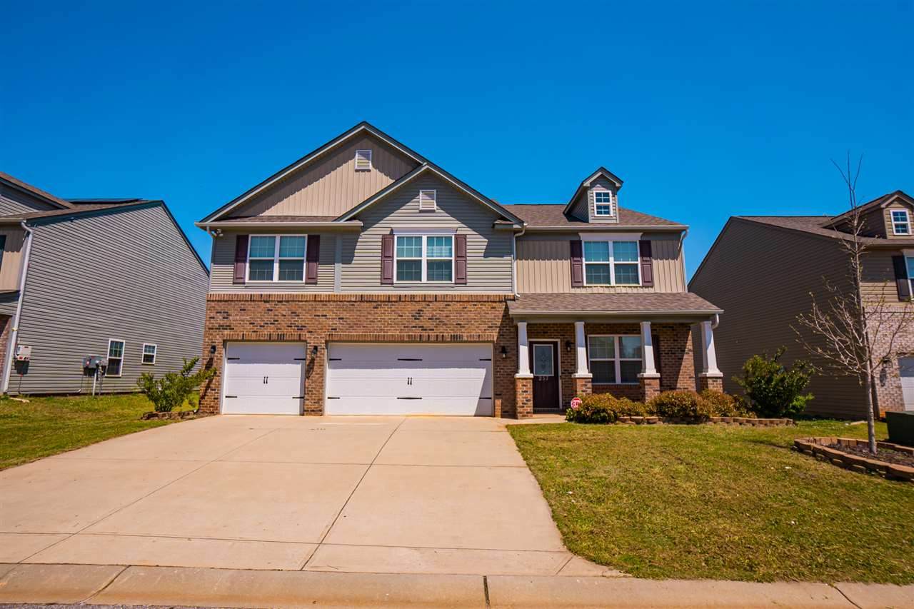 257 Hartleigh Drive - Photo 1