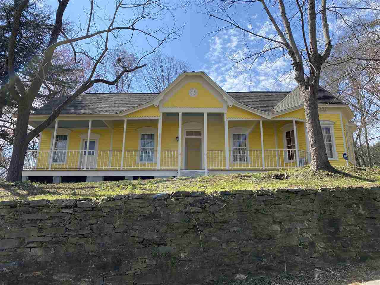 111 Calvert Street - Photo 1