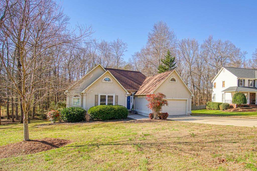 433 Litchfield Dr - Photo 1