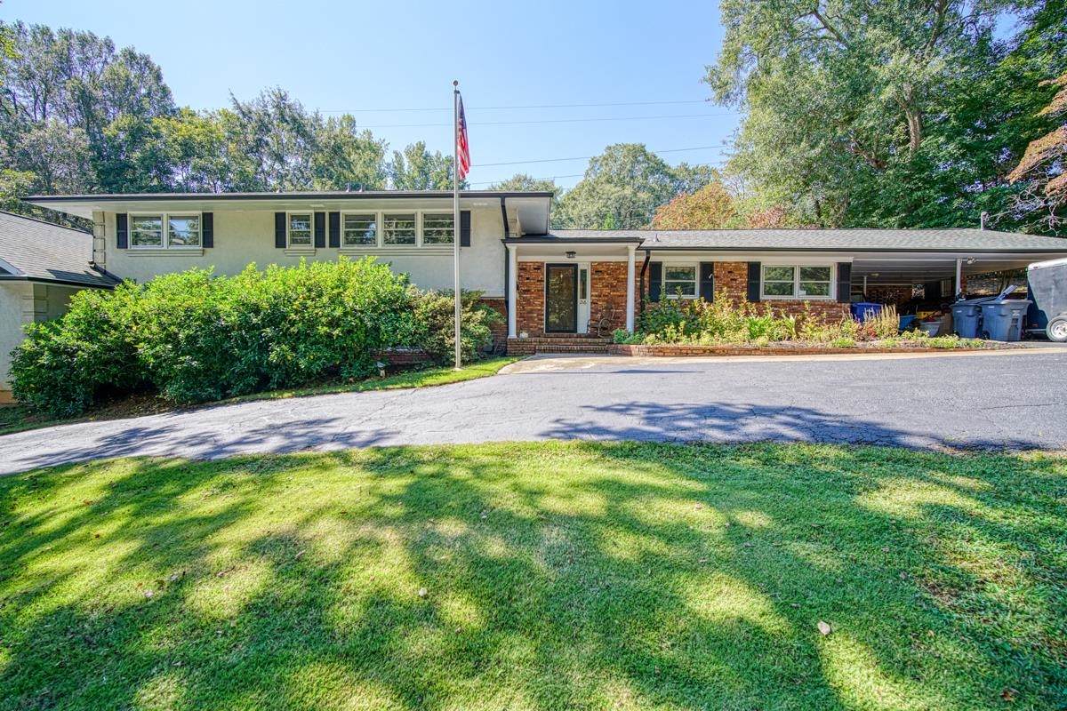 216 Beechwood Drive - Photo 1