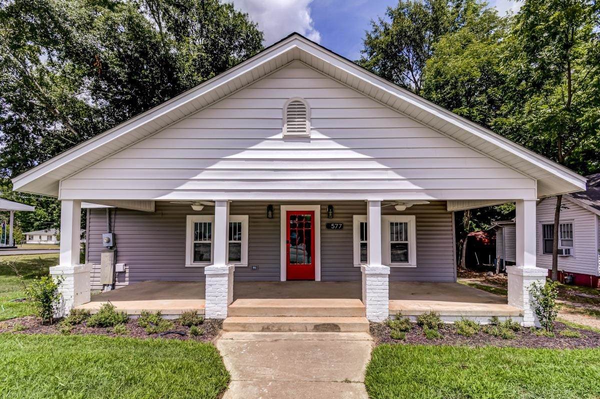 577 Main Street - Photo 1