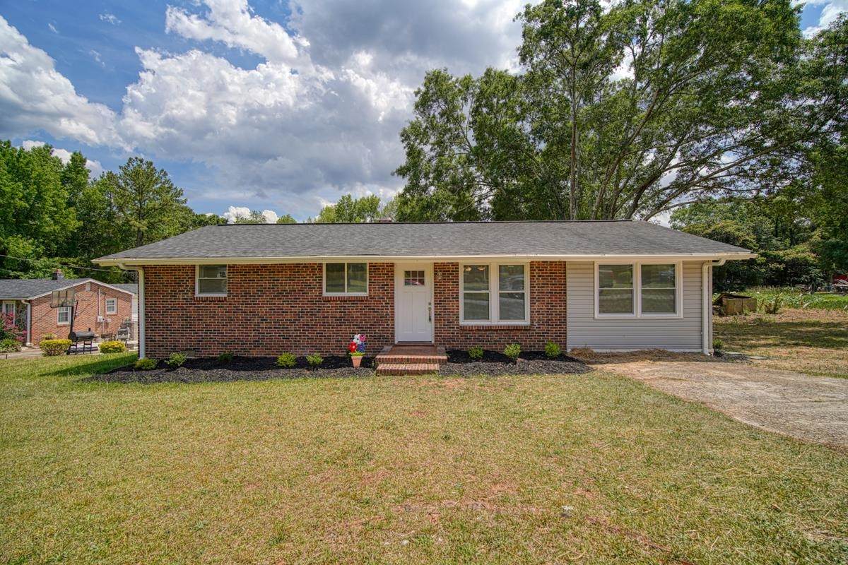 118 Poteat Street - Photo 1