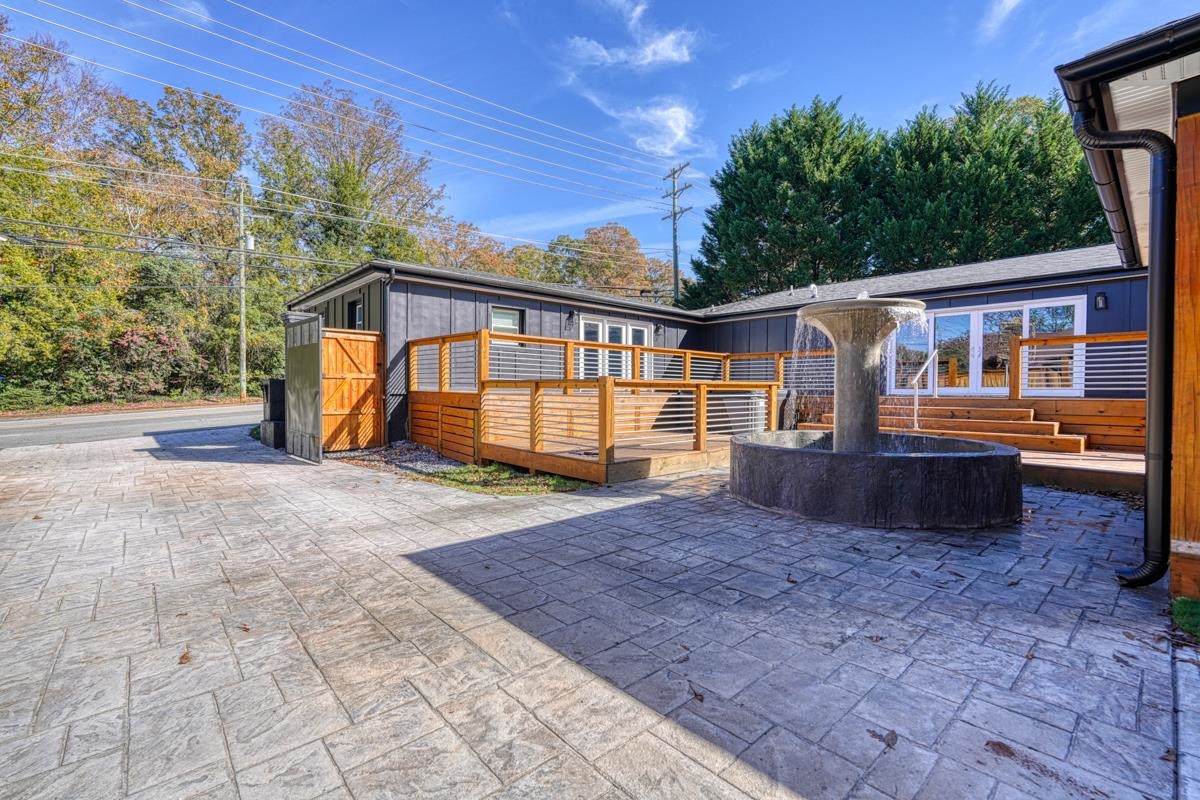 825 N Franklin Road - Photo 1