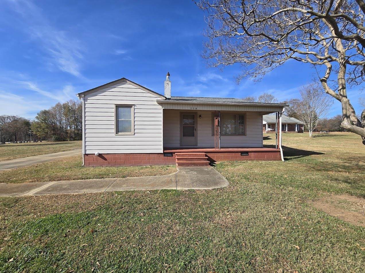 115 & 115.5 Hampshire Dr - Photo 1