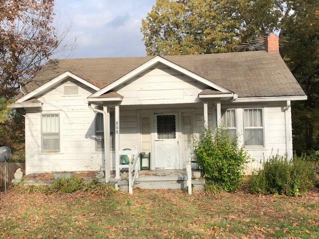 203 Lee Avenue - Photo 1