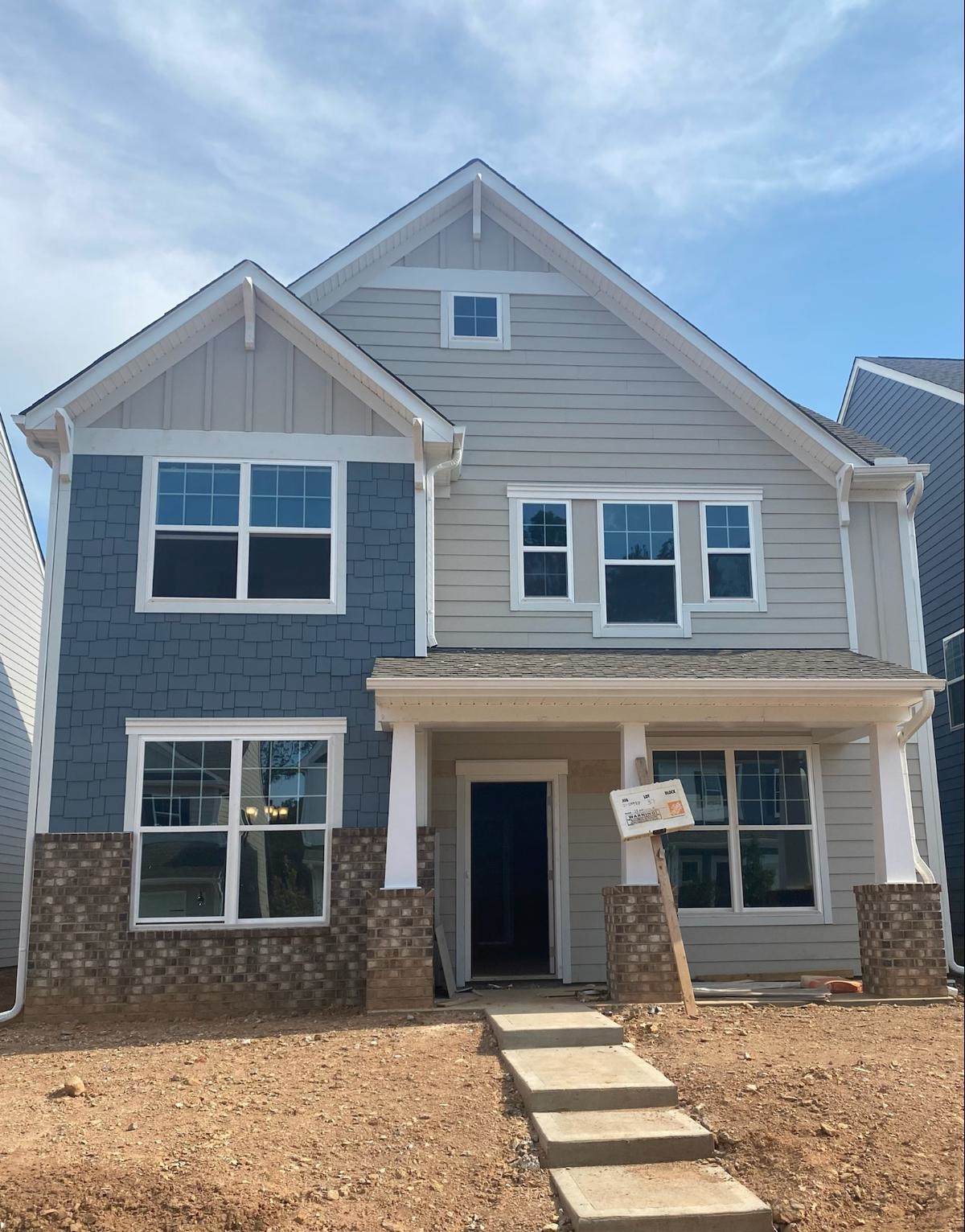 138 Magnolia St. - Photo 1