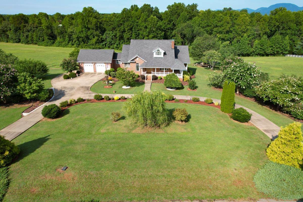 201 Bowling Green Drive - Photo 1