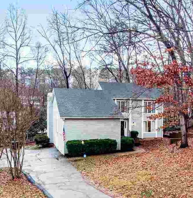 115 Roswell - Photo 1