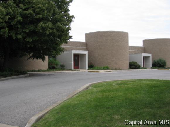 2524 Farragut Dr - Photo 1