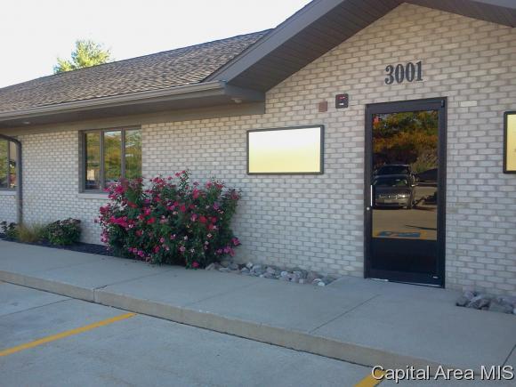 3001 Spring Mill - Photo 1