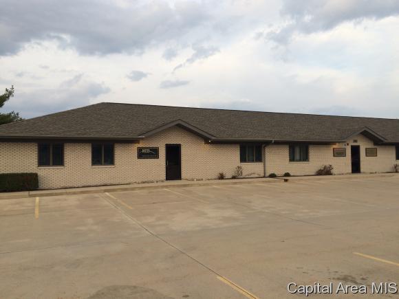 3001 Spring Mill - Photo 1