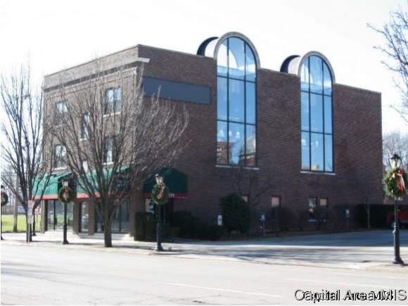 739 5TH ST - Photo 1