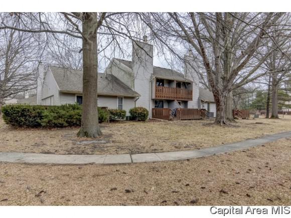 61 Country Pl - Photo 1