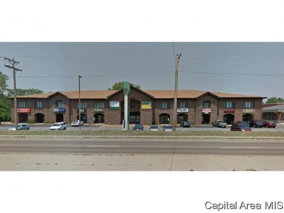 2205 Wabash Ave - Photo 1