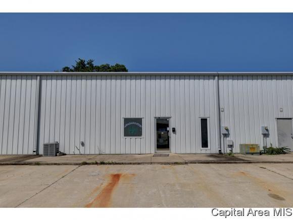 105 Douglas Road - Photo 1