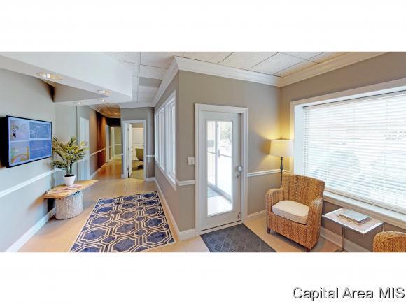 329 New St - Photo 1