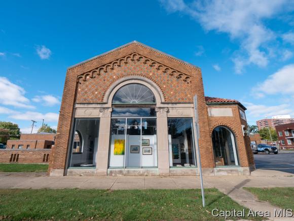 711 05th Street - Photo 1