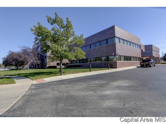 2451 Monroe - Photo 1