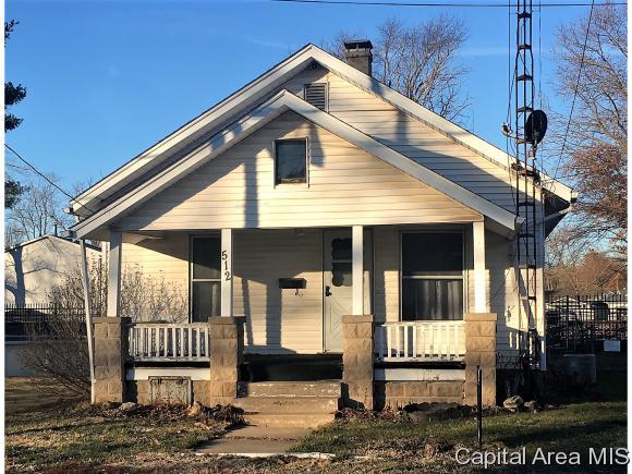 512 Kennedy Ave - Photo 1