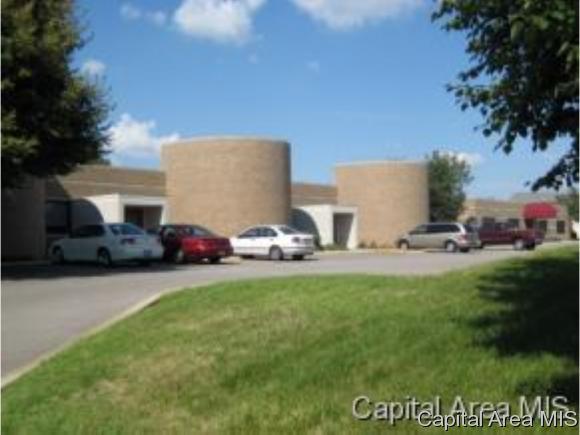 2524 Farragut - Photo 1