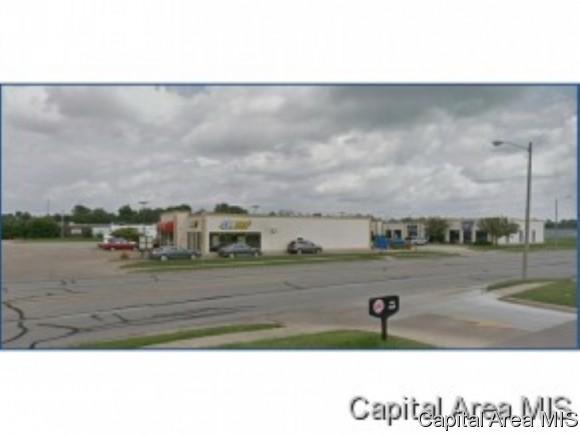 651-687 Linton - Photo 1