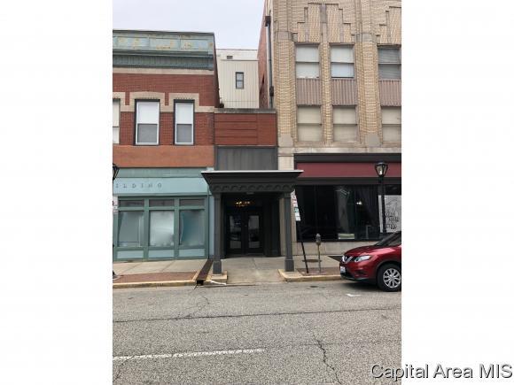 421 Adams St - Photo 1