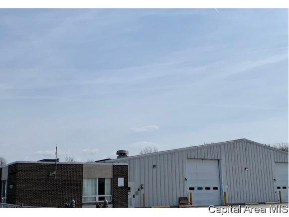 1530 Wabash Ave - Photo 1