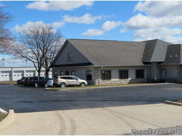 1610 Morton - Photo 1