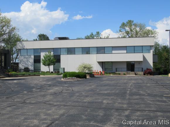 5250 6TH ST FRONTAGE RD E - Photo 1
