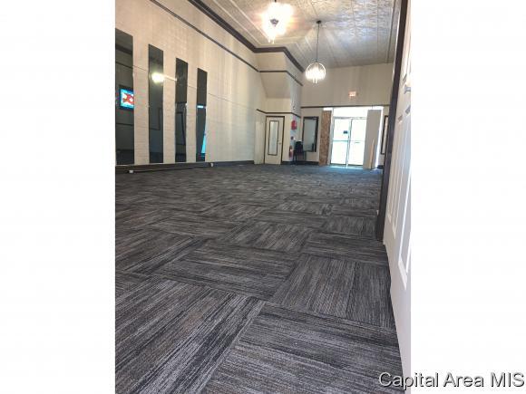 414 Monroe - Photo 1