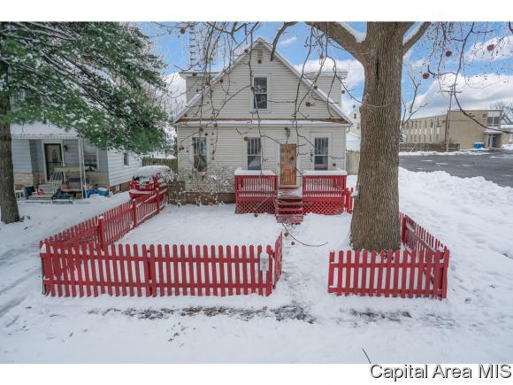 1220 2ND ST - Photo 1