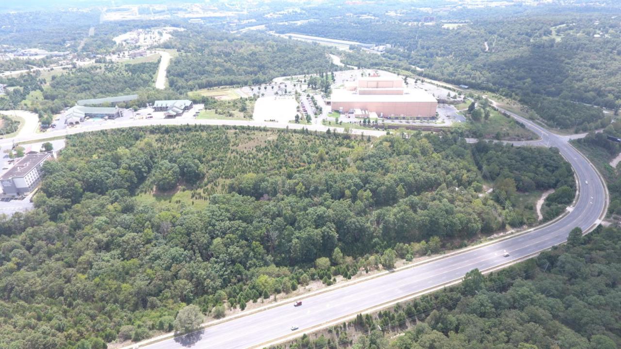 Tbd Shepherd Of The Hills Expressway - Photo 1