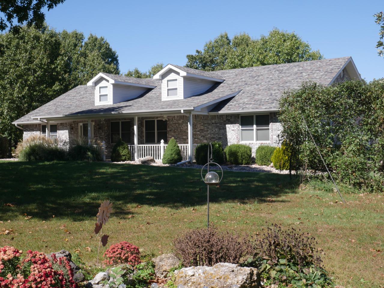18302 Lawrence 2227 - Photo 1