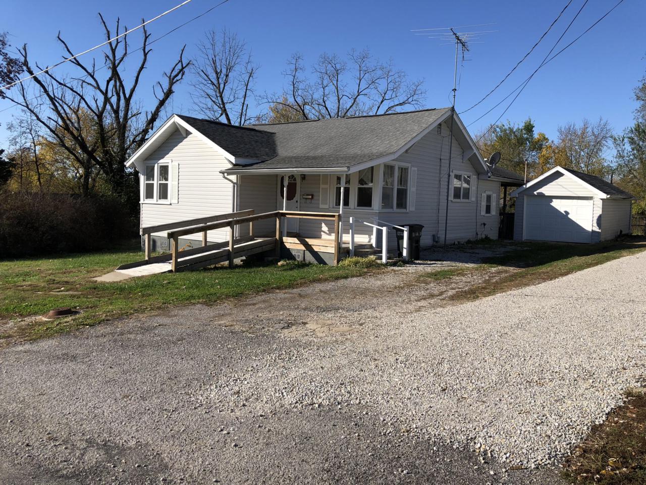 407 Campbell Street - Photo 1