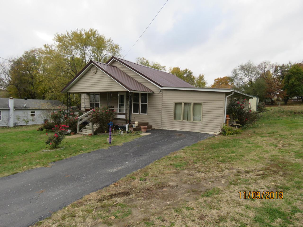 302 Ava Avenue - Photo 1
