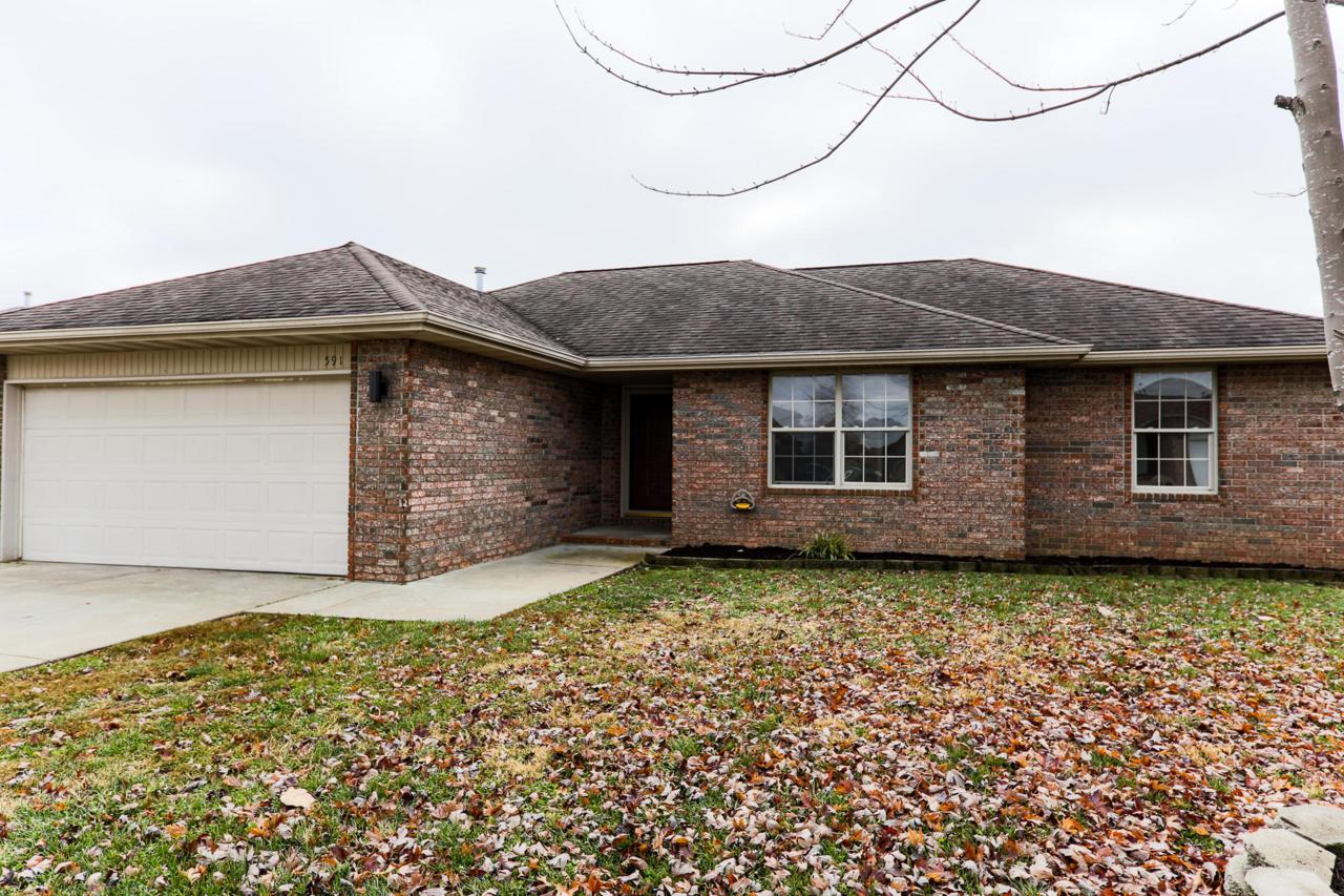 591 Jester Avenue - Photo 1