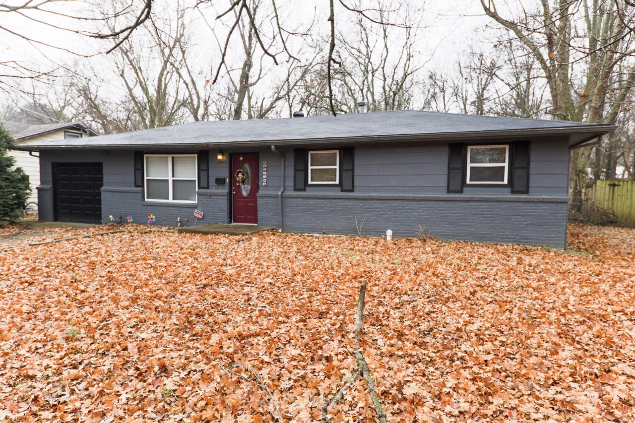 2952 Southeast Circle - Photo 1