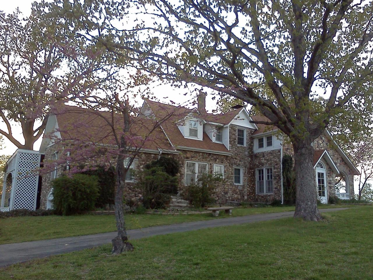 425 State Highway 265 - Photo 1