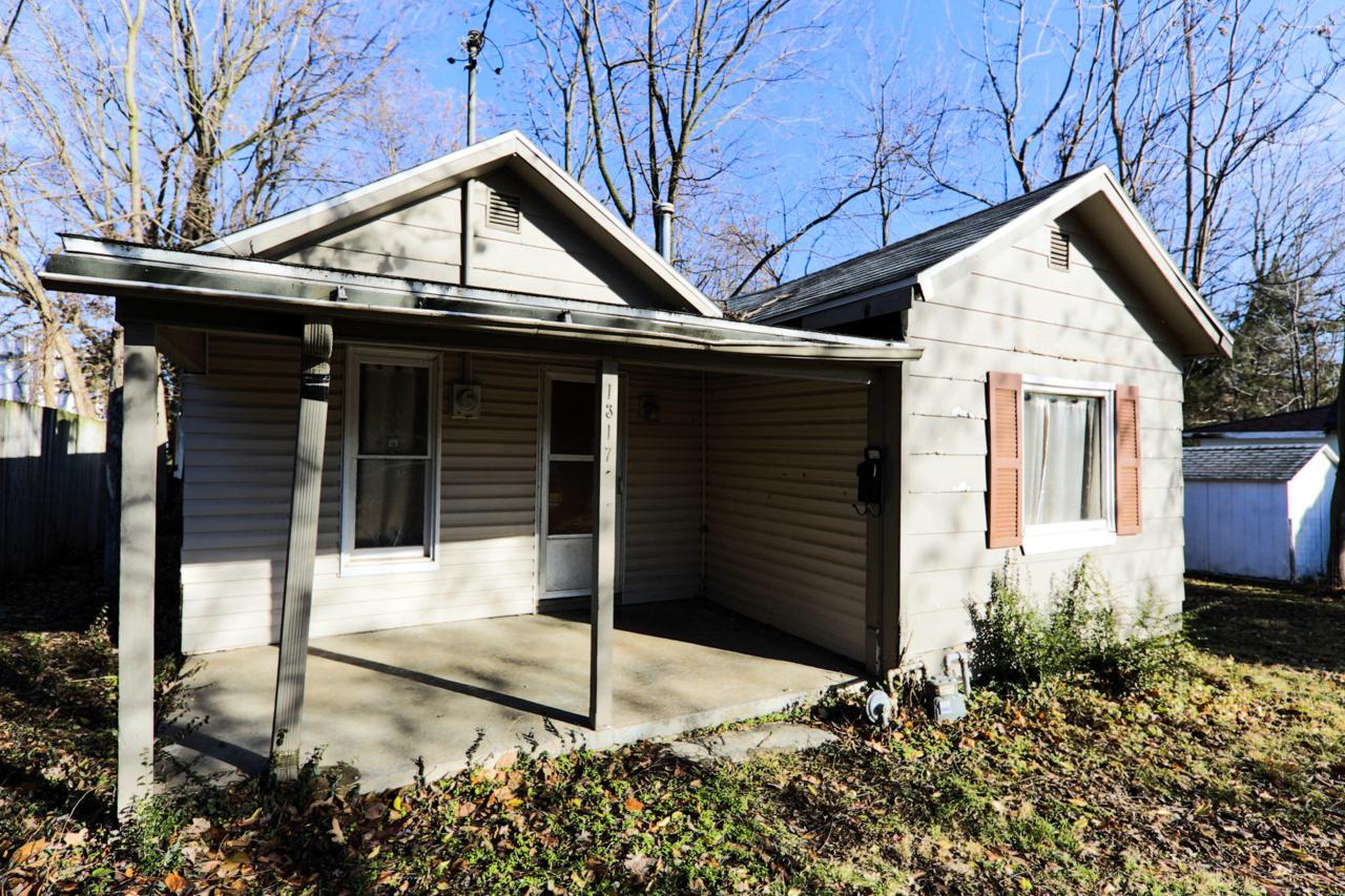 1317 Blaine Street - Photo 1