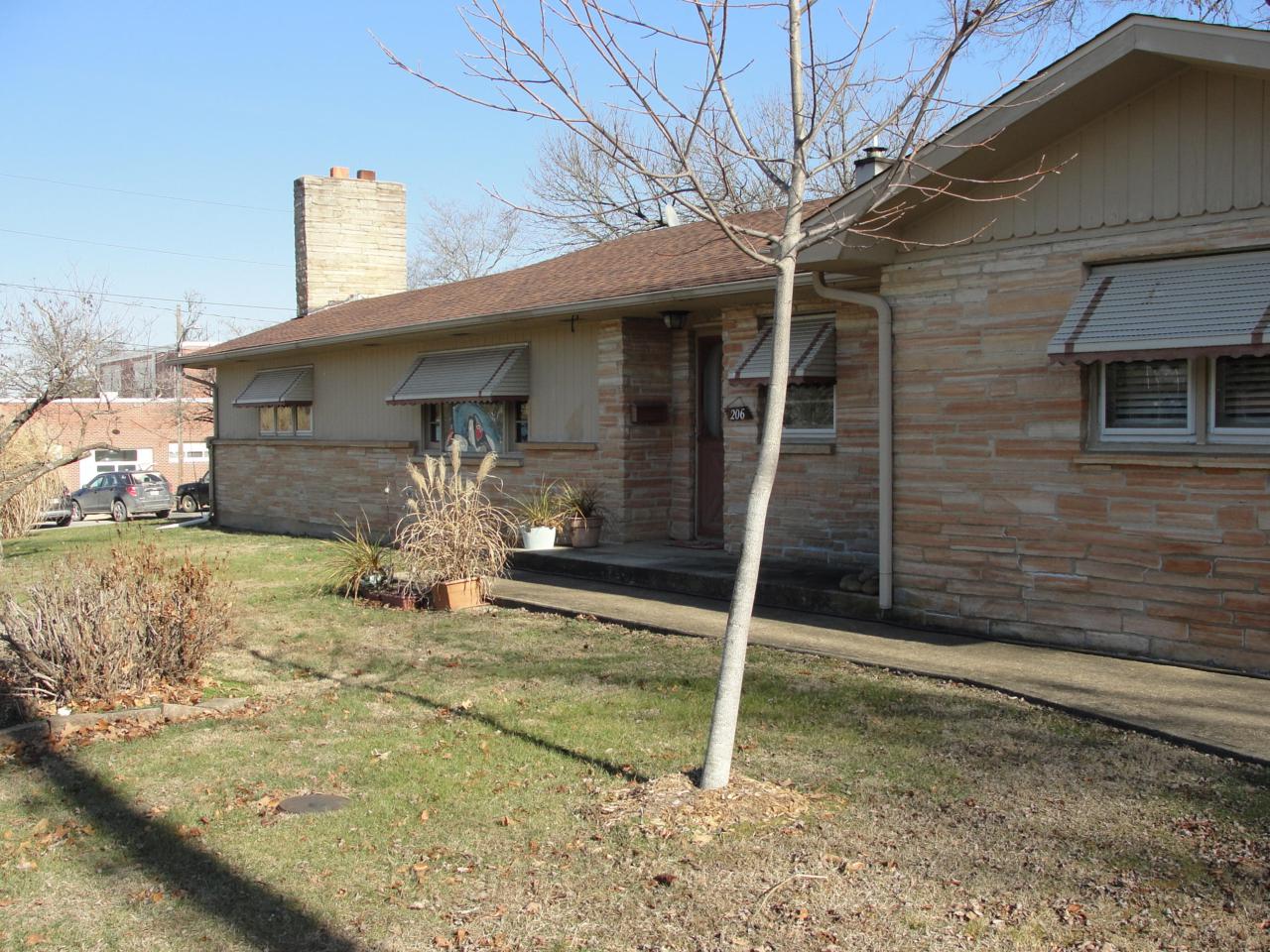 206 Bryan Street - Photo 1