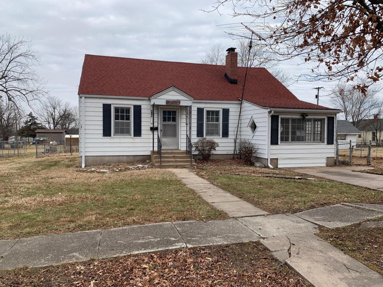 615 Highland Street - Photo 1